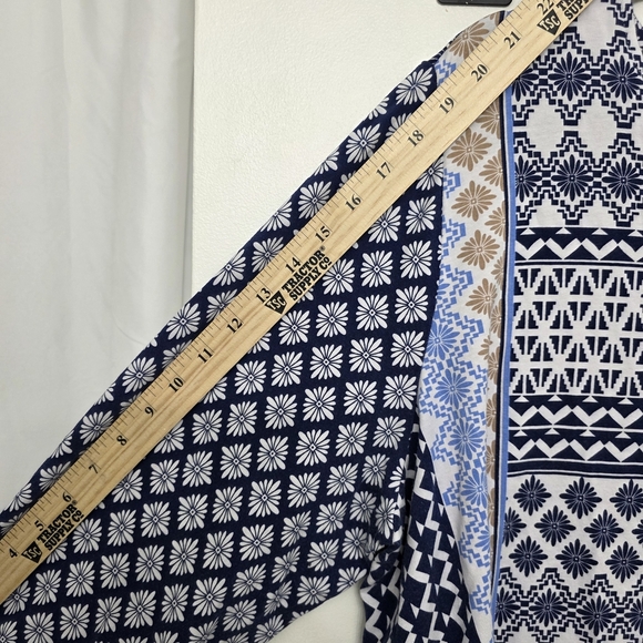 Alfred Dunner Blue and White Graphic Boxy Blouse - Picture 8 of 9